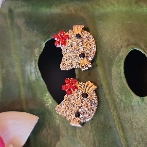 Jewelry - NWT HELLO KITTY EARRINGS - GOLD TONE